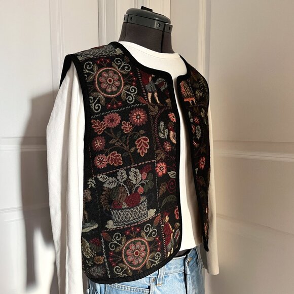 Colourful Nordic Floral Tapestry Vest by Vitabella Womens Medium - Picture 4 of 6